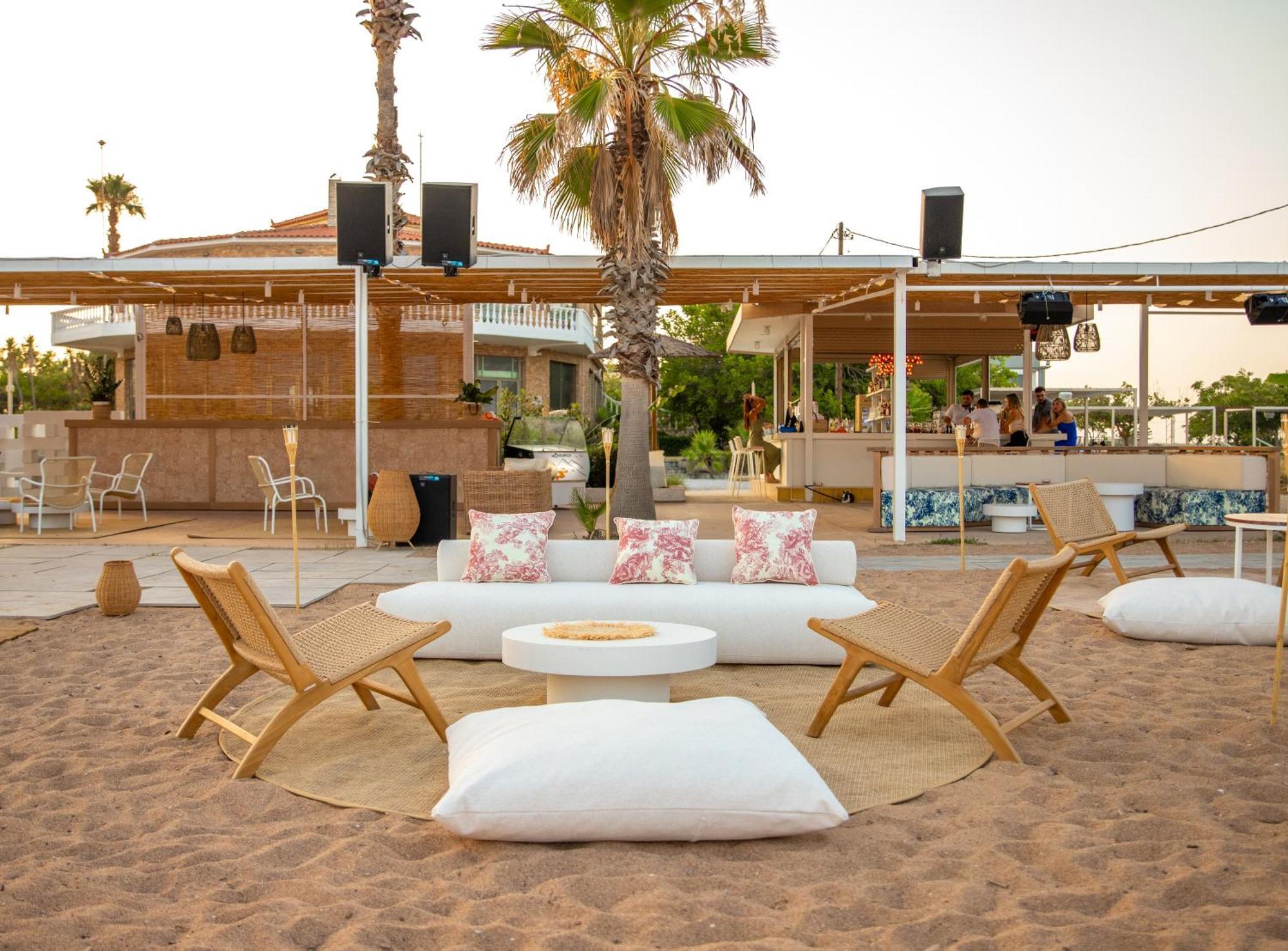 Buka Sandy Beach Messíni Exterior photo