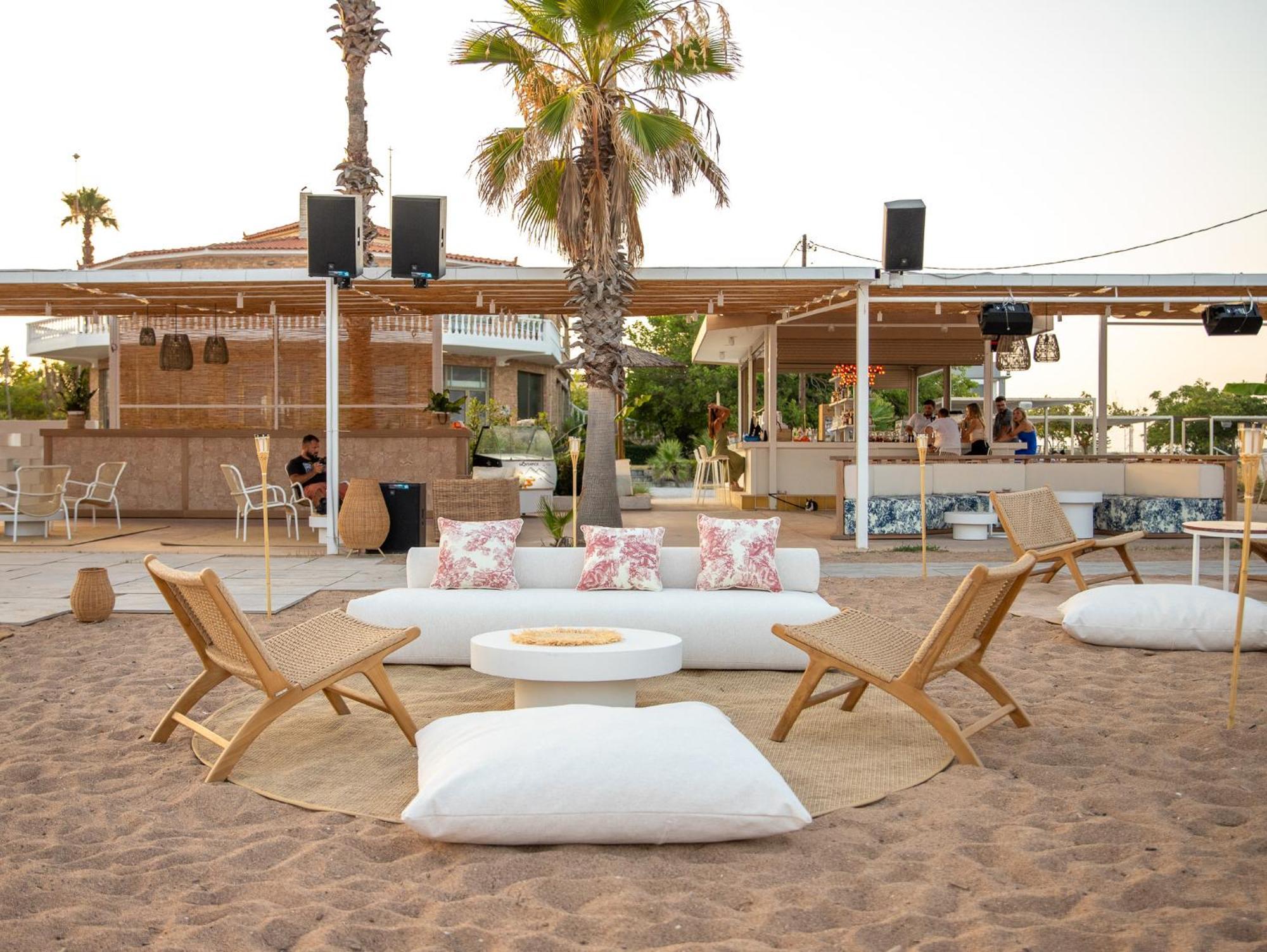 Buka Sandy Beach Messíni Exterior photo