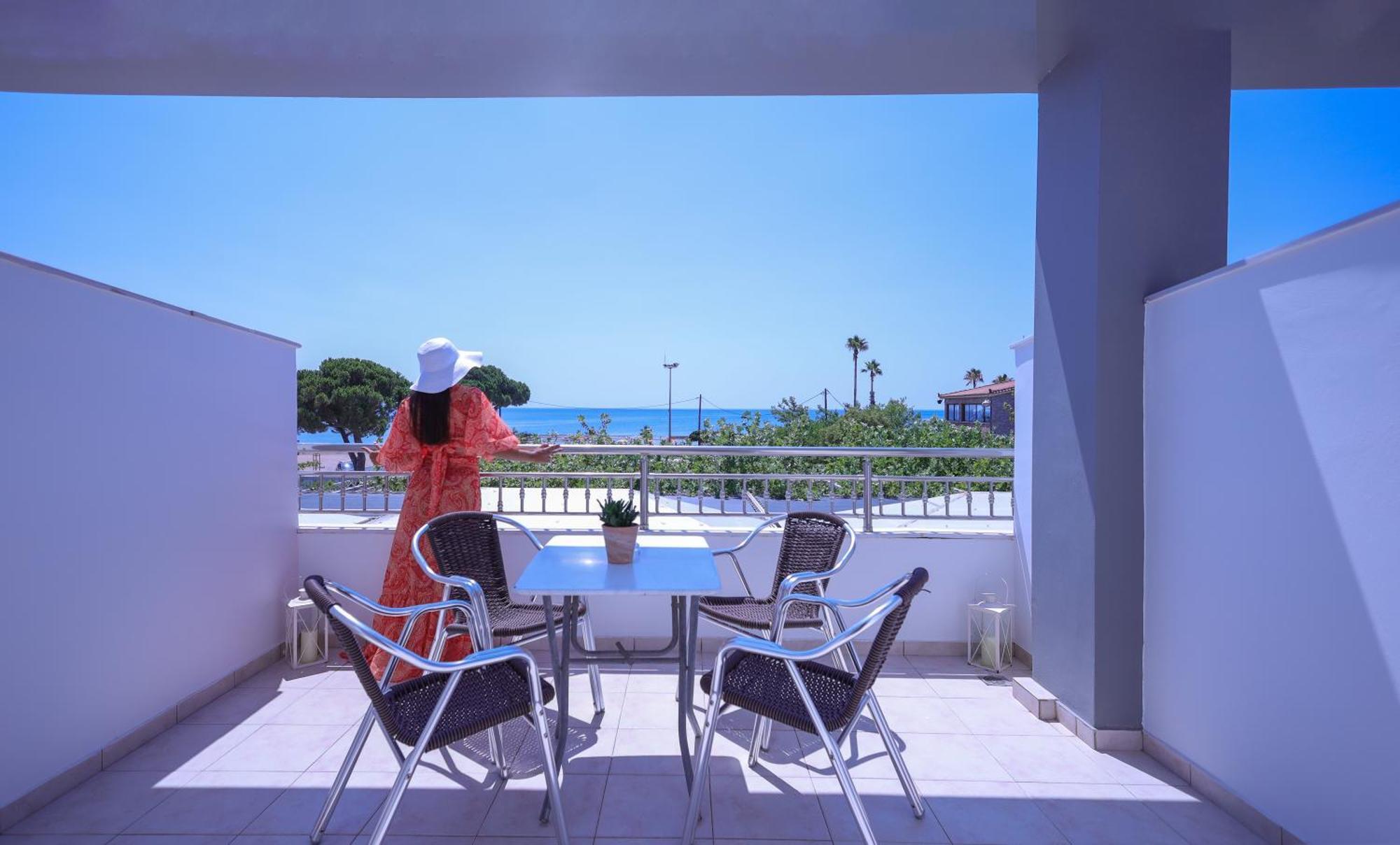 Buka Sandy Beach Messíni Exterior photo