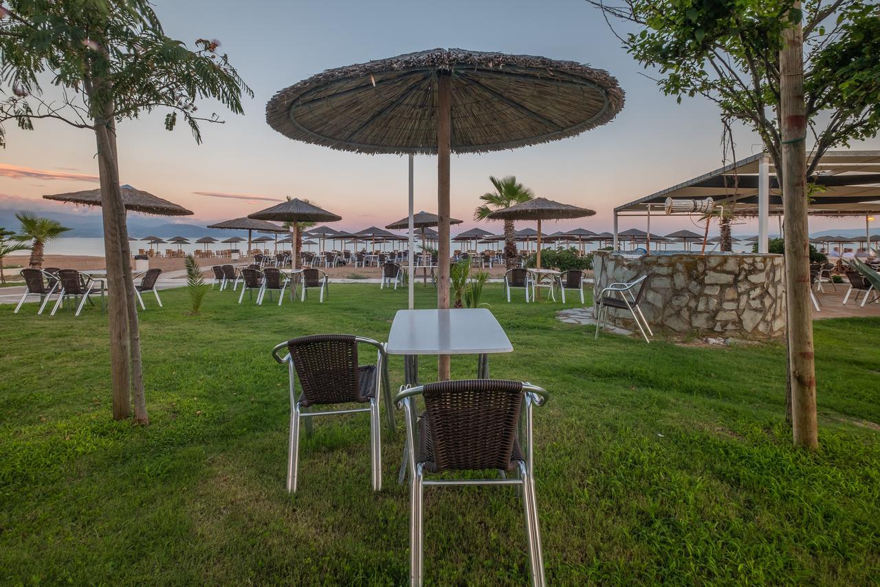 Buka Sandy Beach Messíni Exterior photo